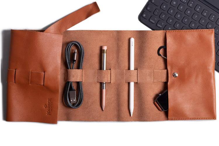 Leather Rollup Tools Wrap Q756581
