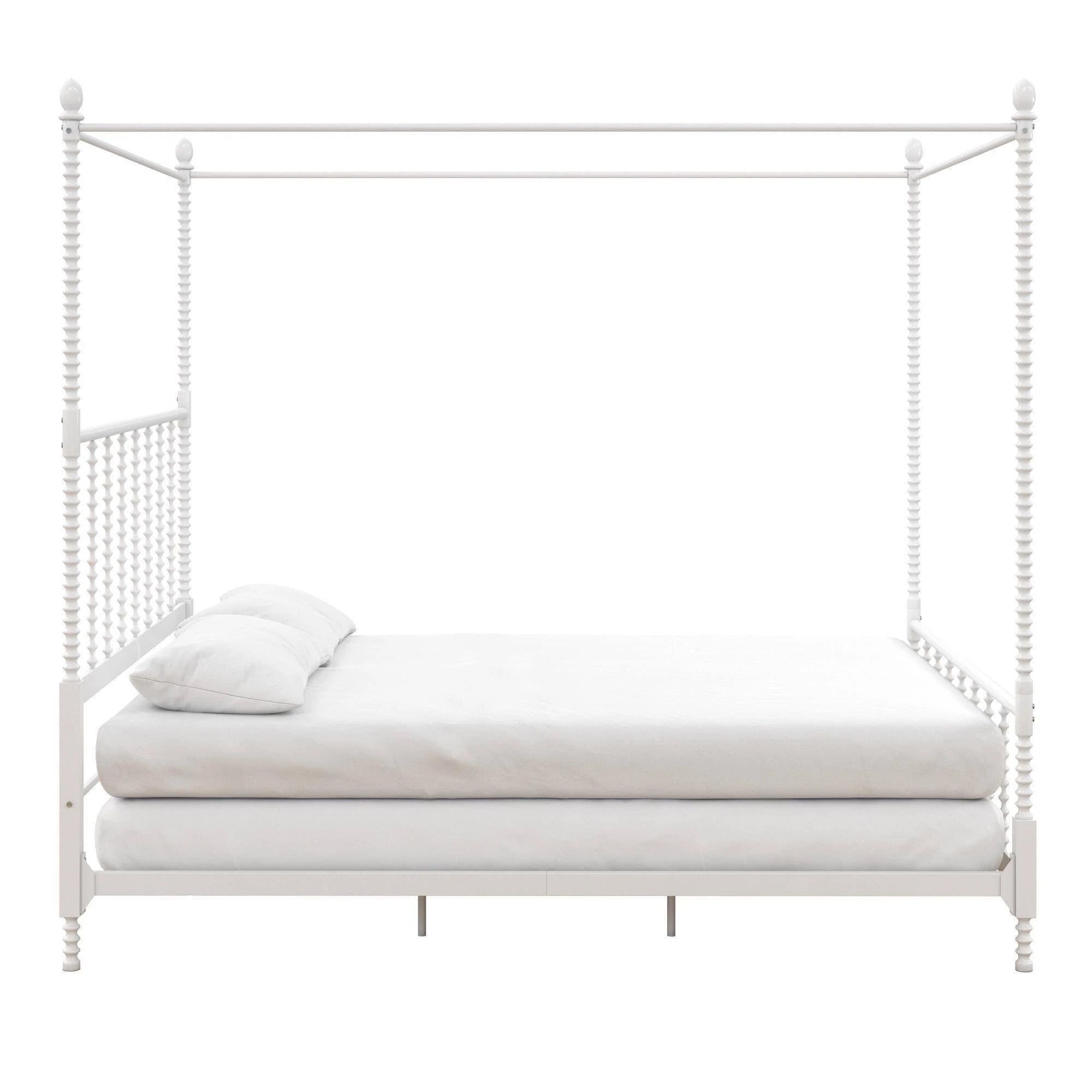 White Metal Canopy Bed V102139