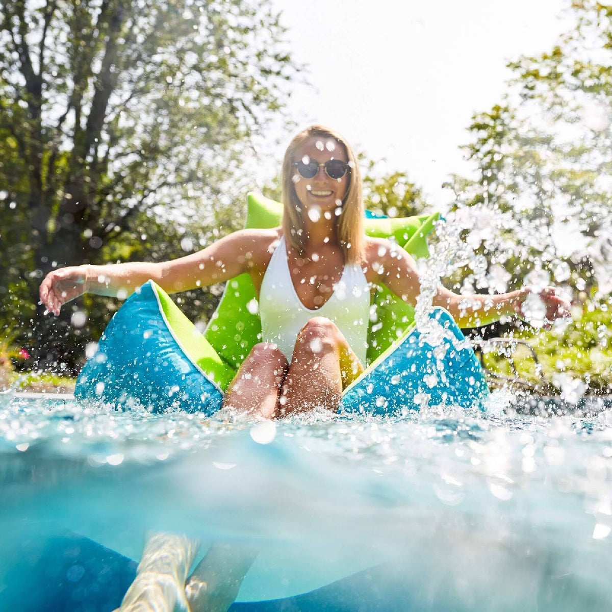 Large Pool Captains Float R44491