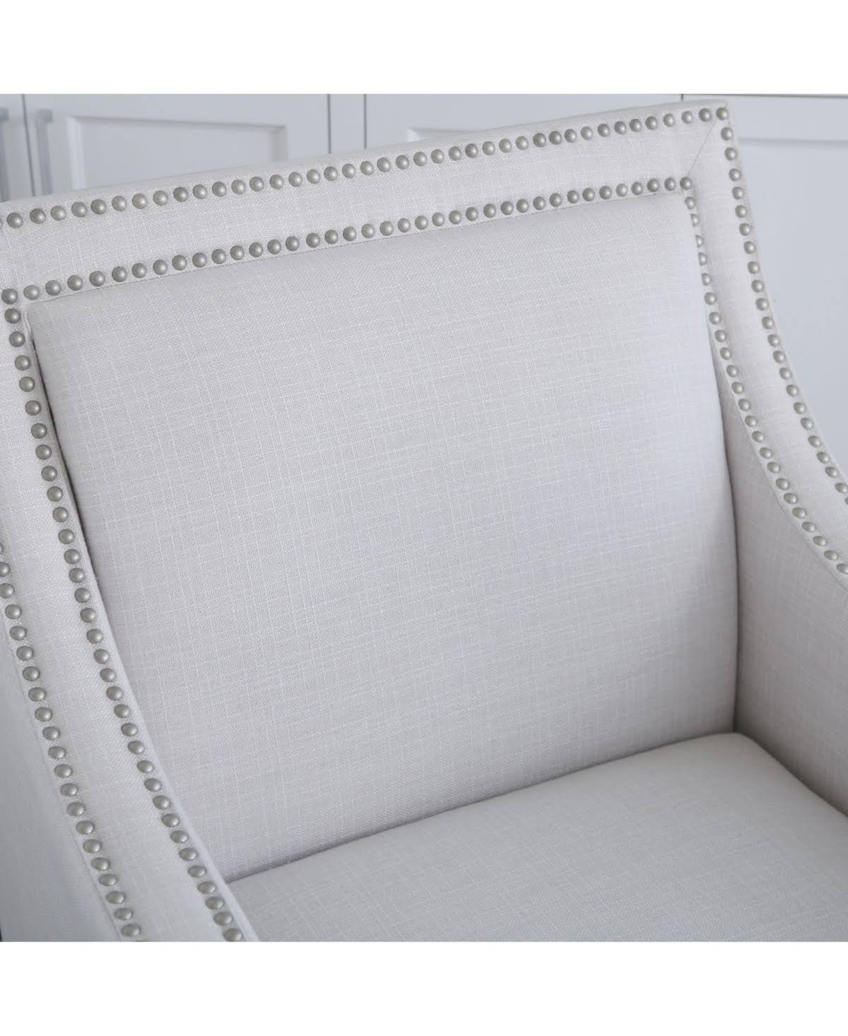 Ivory Nailhead Accent Chair Z628165
