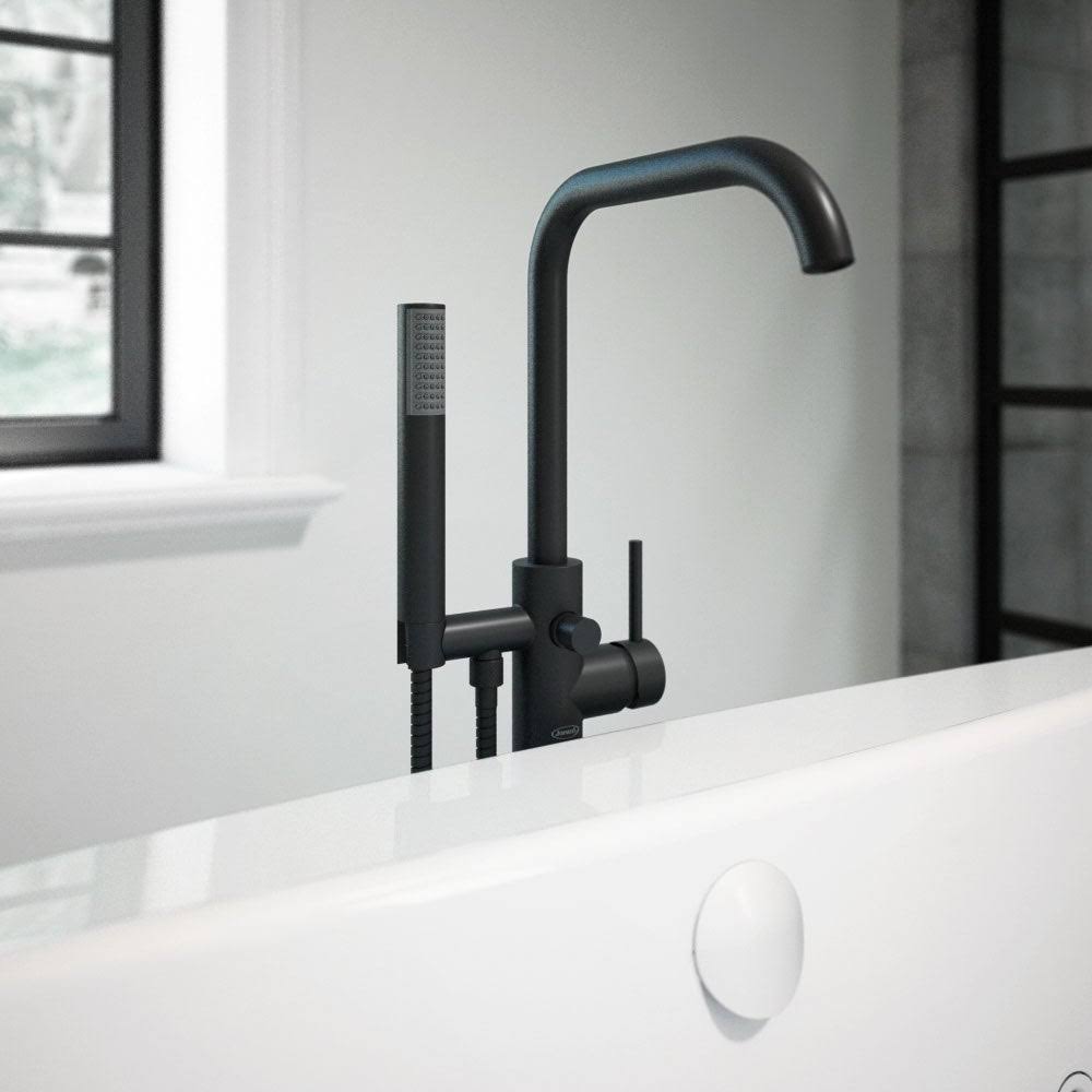Freestanding Tub Filler in Chrome L6811