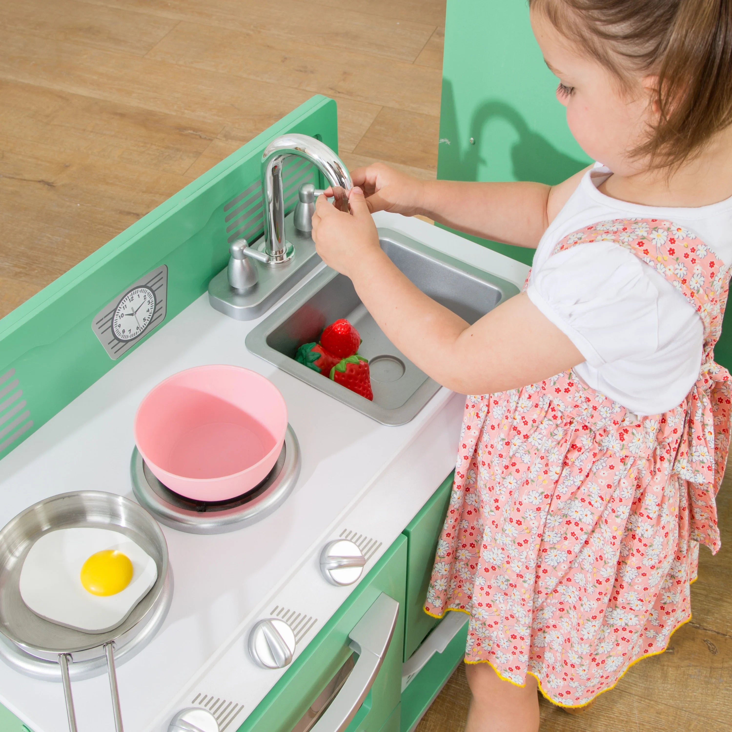 2-Piece Wooden Play Kitchen Set with Refrigerator, Dryer and Laundry Basket F858168